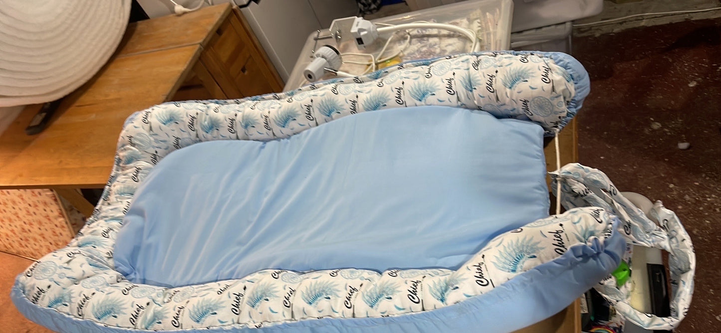 Baby travel bed or nest