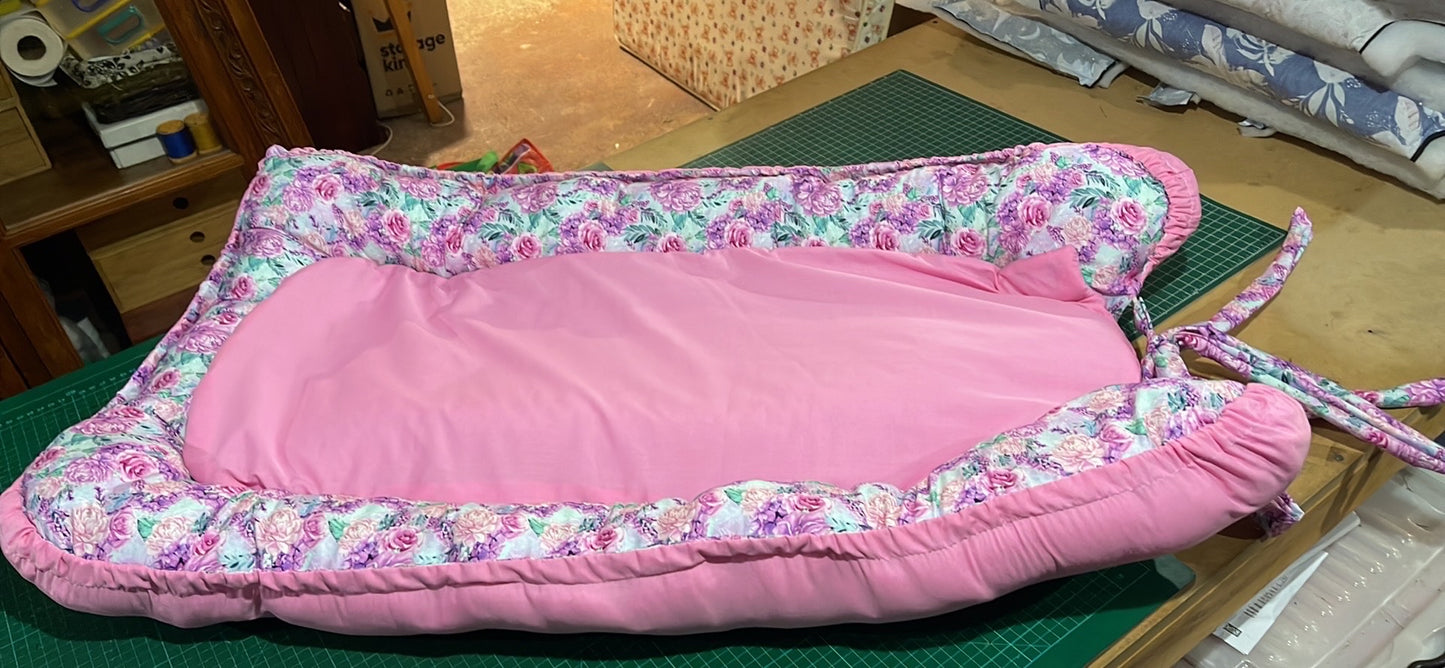 Baby travel bed or nest